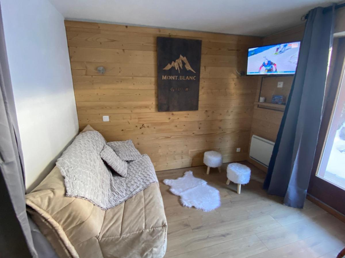 Chaleureux Appartement Renove Ambiance Chalet Praz-sur-Arly Exterior photo