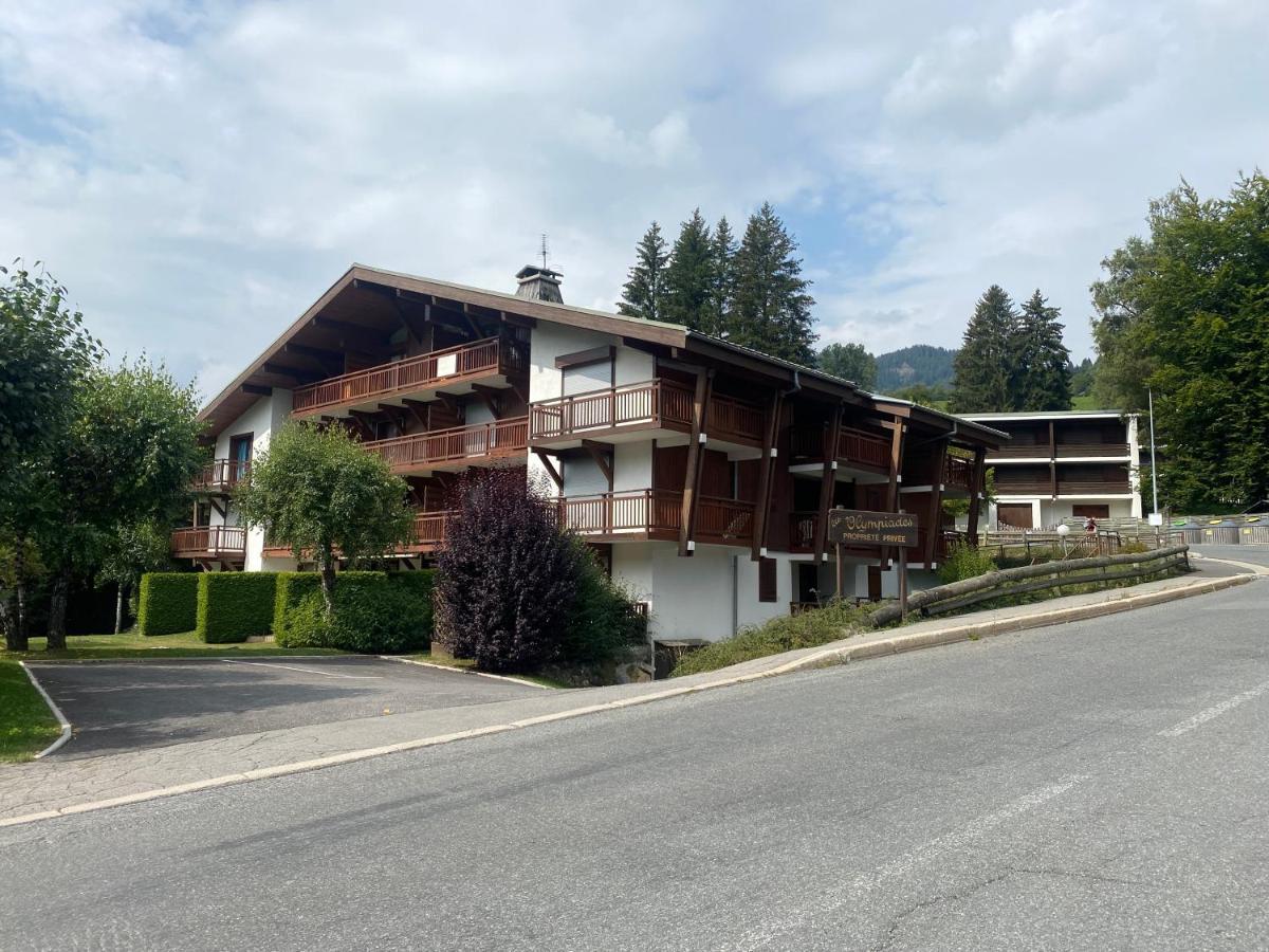Chaleureux Appartement Renove Ambiance Chalet Praz-sur-Arly Exterior photo